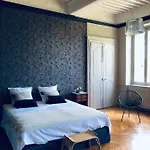 Le Chateau Du Chatelard Bed & Breakfast