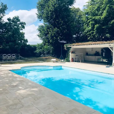 Le Chateau Du Chatelard Bed & Breakfast Lancie
